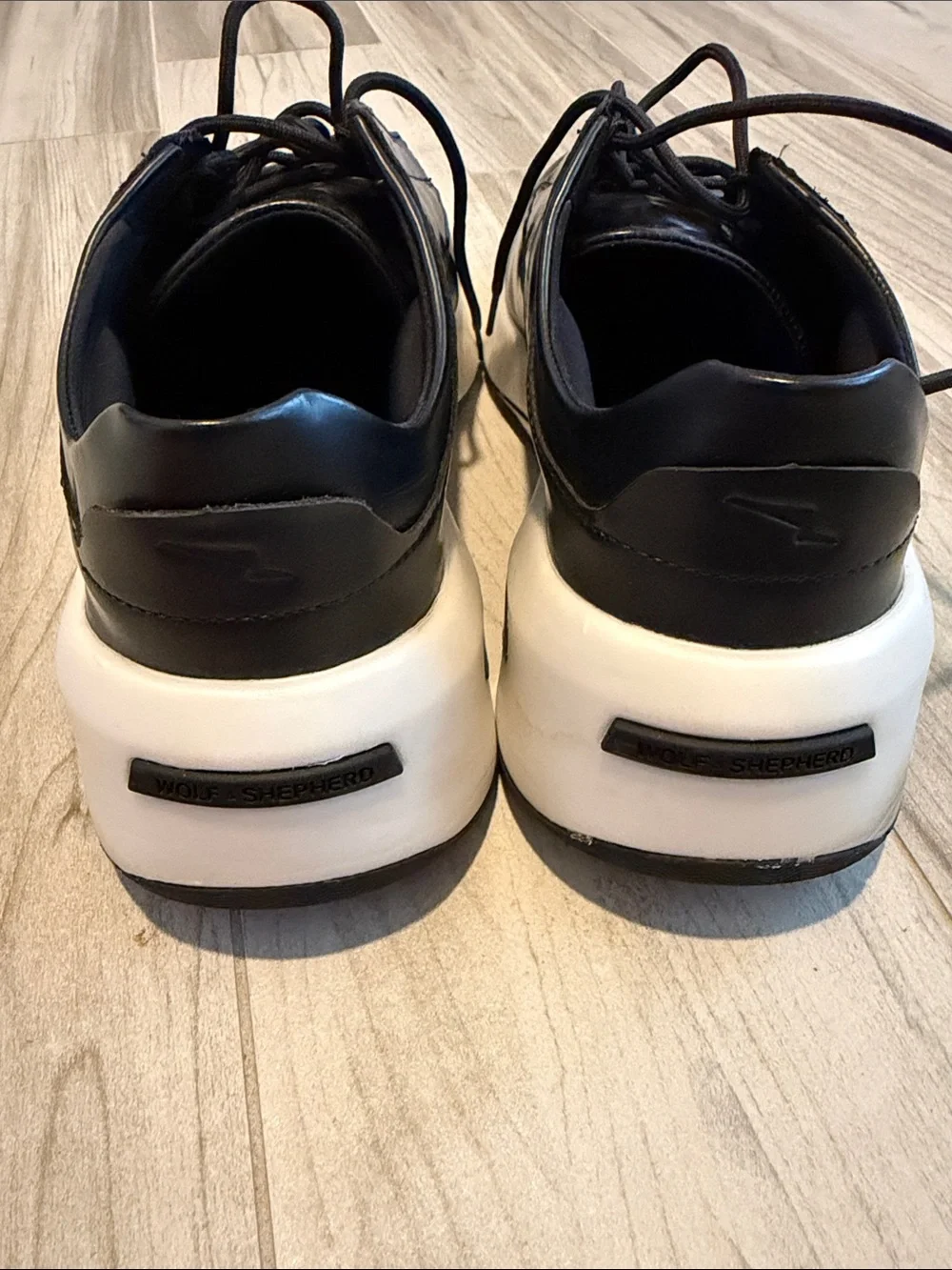 Wolf & Shepard SuperCrossover Black Shoes Size 10